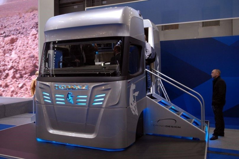 Новый КАМАЗ 2022 тягач