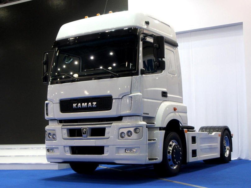 Седельный тягач КАМАЗ 5490