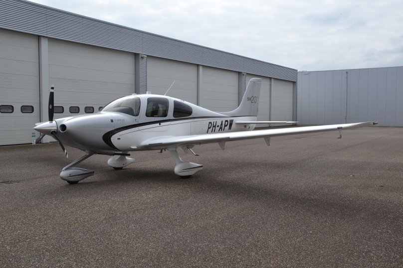 Cirrus sr22 g6