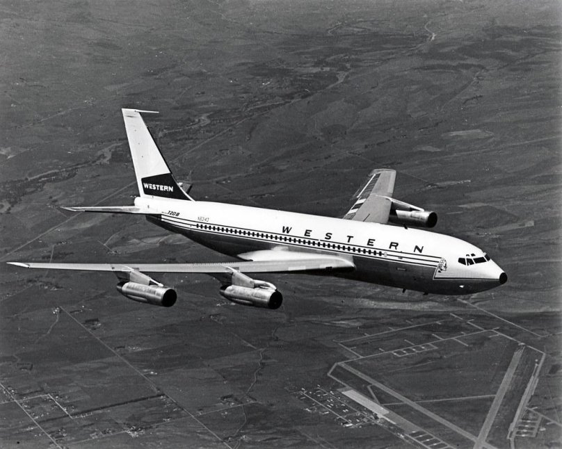 Boeing 707