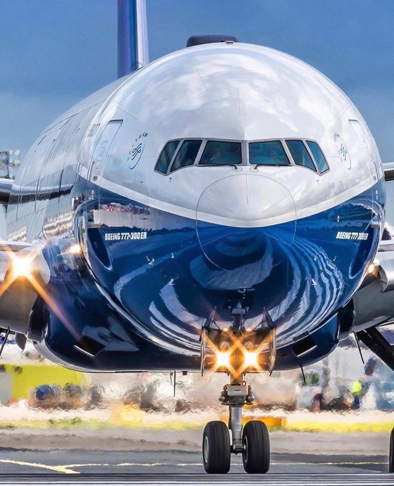 Самолет Боинг 777
