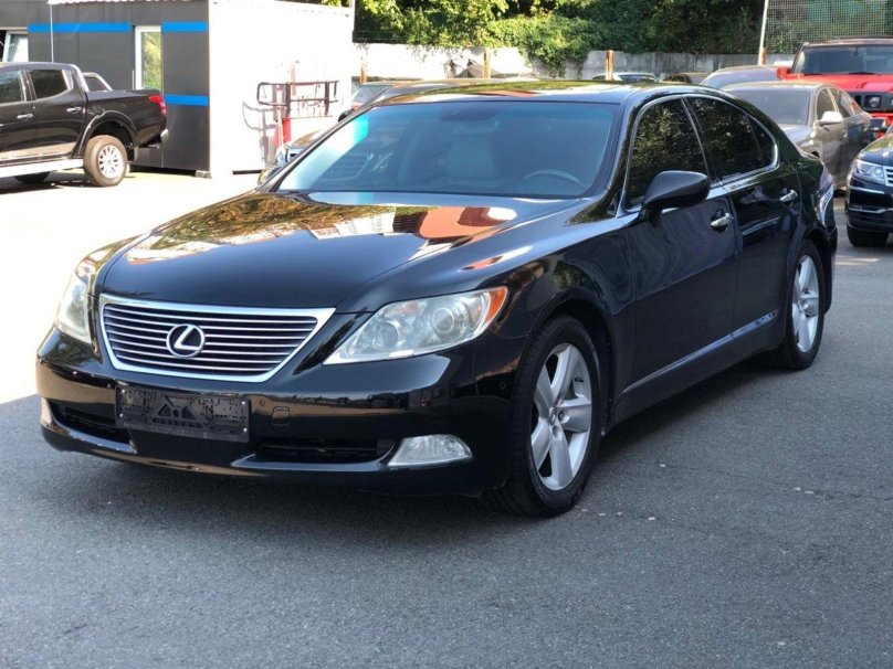 Lexus ls460 2008