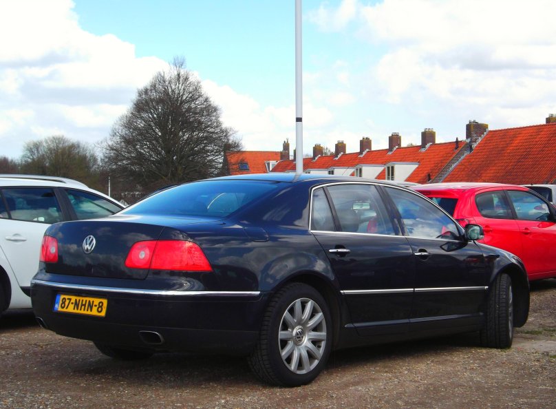 Фольксваген Фаэтон 4.2