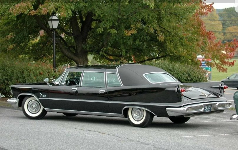 Крайслер Империал Кроун