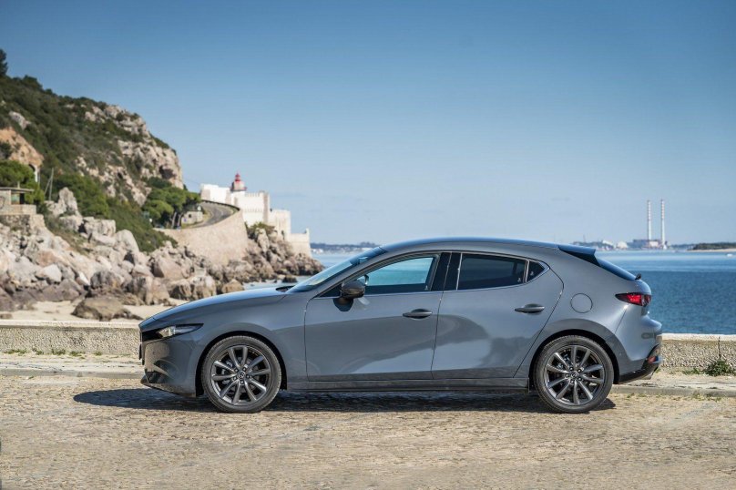 Mazda 3 Polymetal Gray