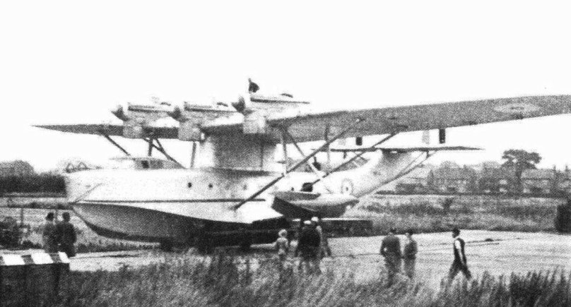 Blackburn Skua
