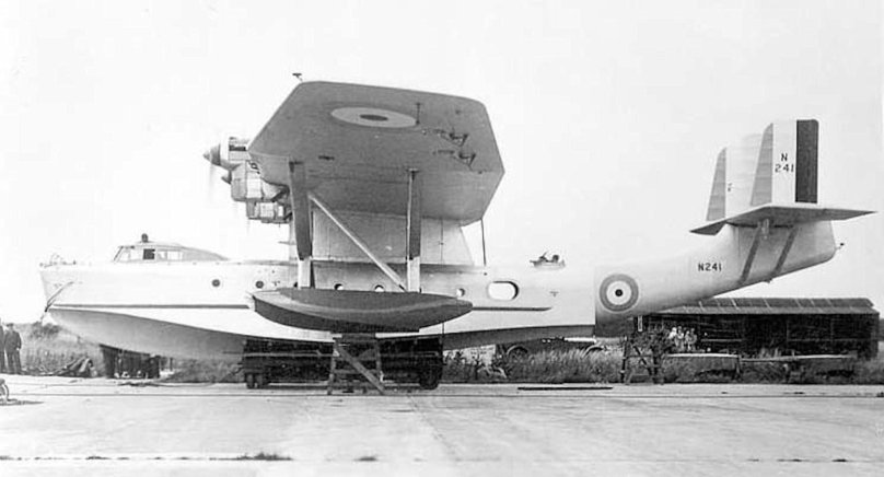 Самолет "летающая лодка" Boeing 314 Clipper