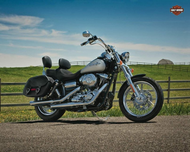 Мотоцикл Harley-Davidson Dyna super Glide