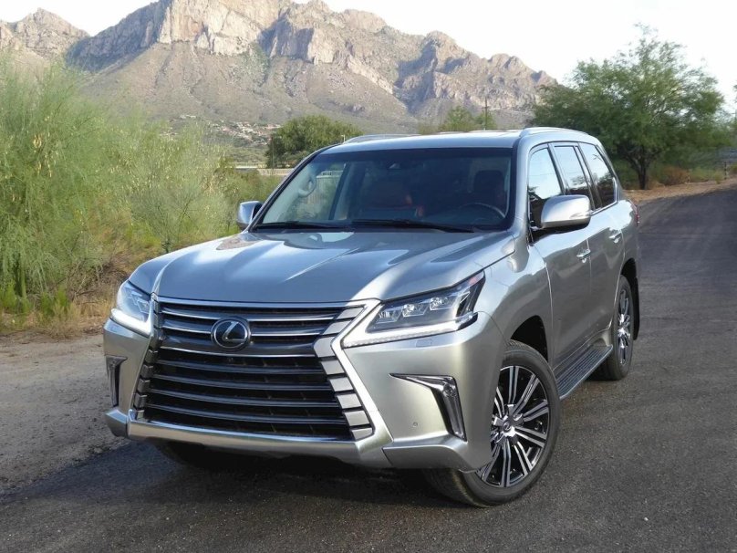 Лексус ЛХ 570 2020
