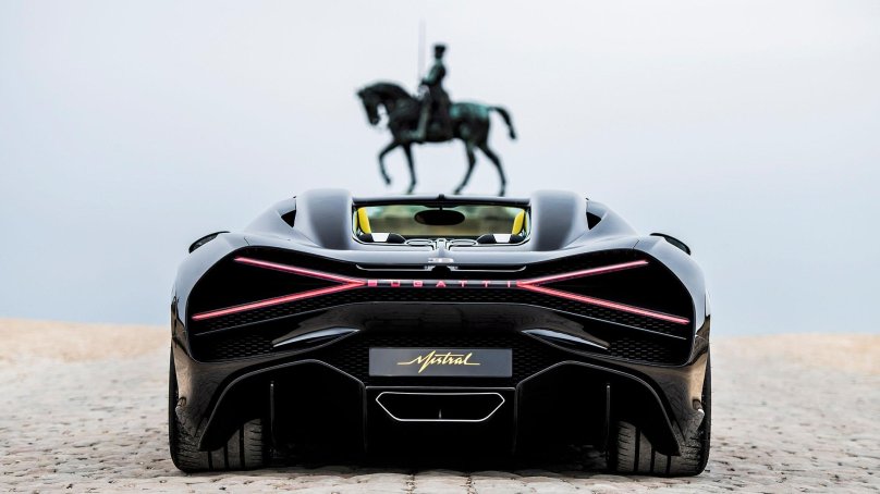 Бугатти Мистраль