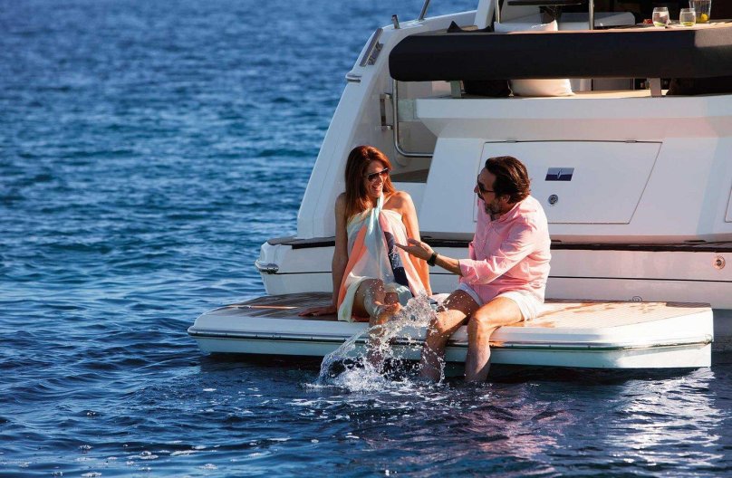 Моторная яхта Бавария р 55