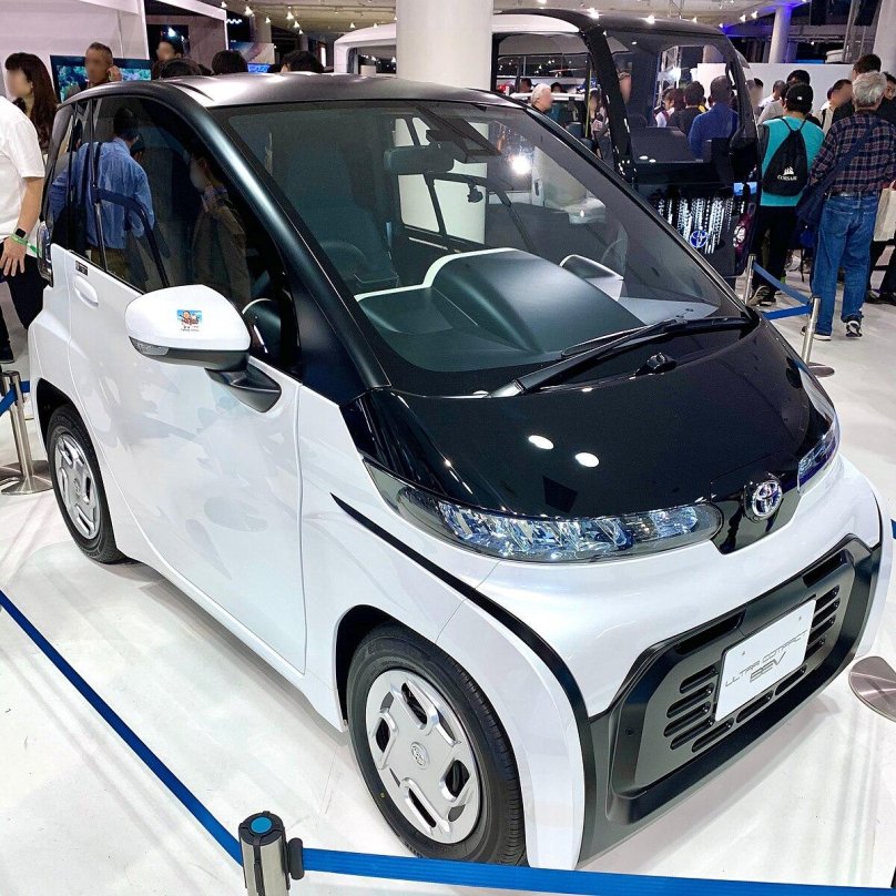 Toyota c+pod