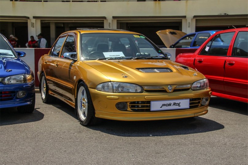 Mitsubishi Proton Wira