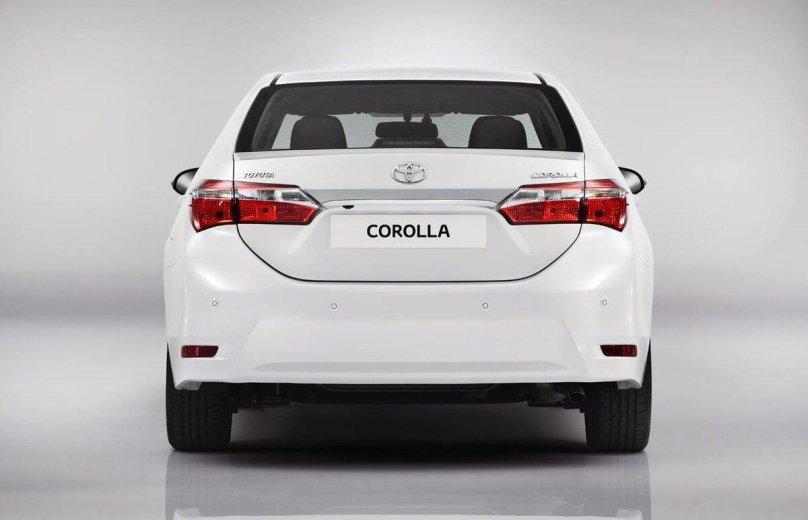 Toyota Corolla 2013 зад