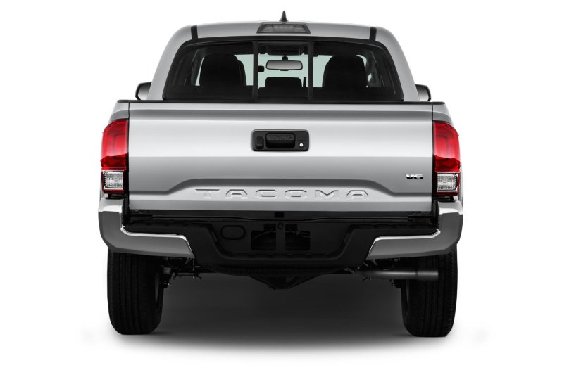 Toyota Tundra сзади