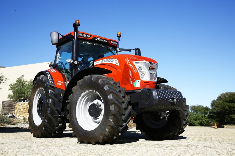 Маккормик трактор х7.623