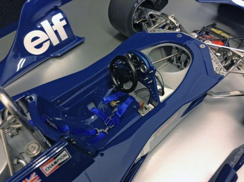 Tyrrell 007
