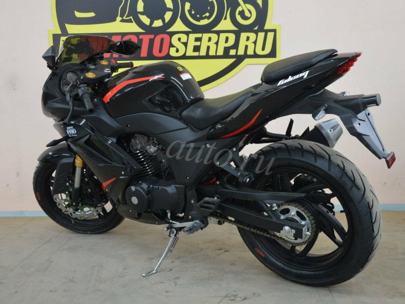 Мотоцикл Johnny pag Falcon 320i