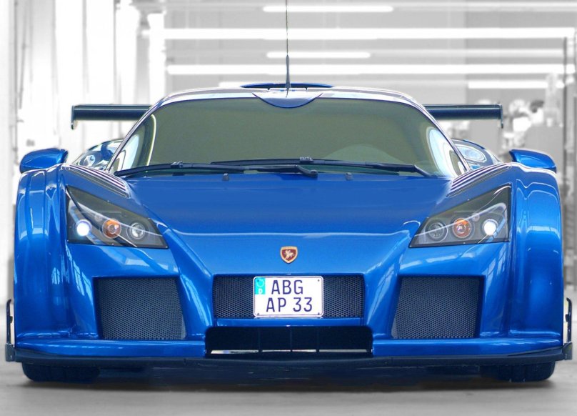 Суперкар Гумперт