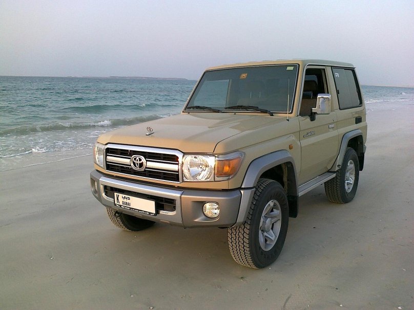 Toyota Land Cruiser lc70
