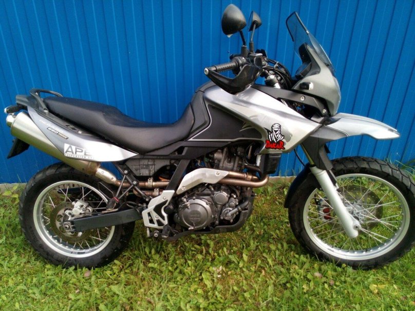 Априлия пегасо 650 Трейл