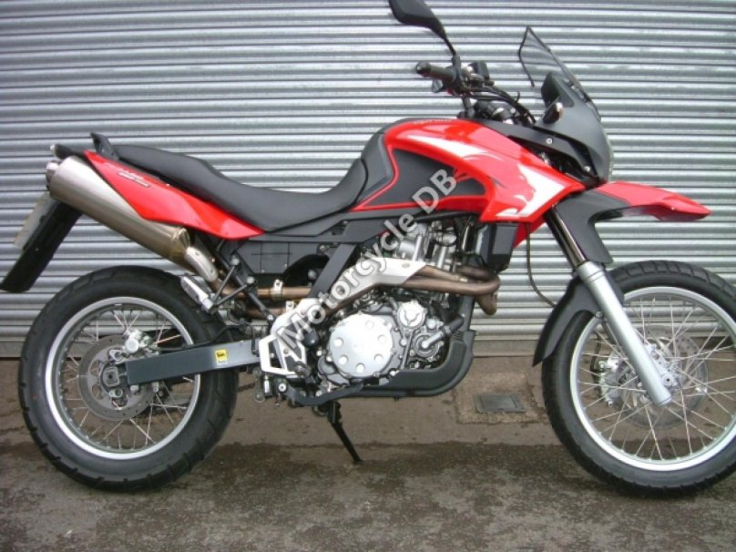 Априлия пегасо 650 Трейл