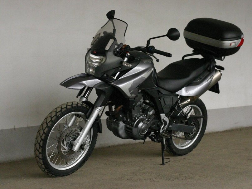 Априлия пегасо 650