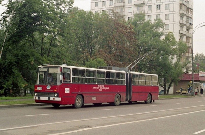 Троллейбус Ikarus 280t