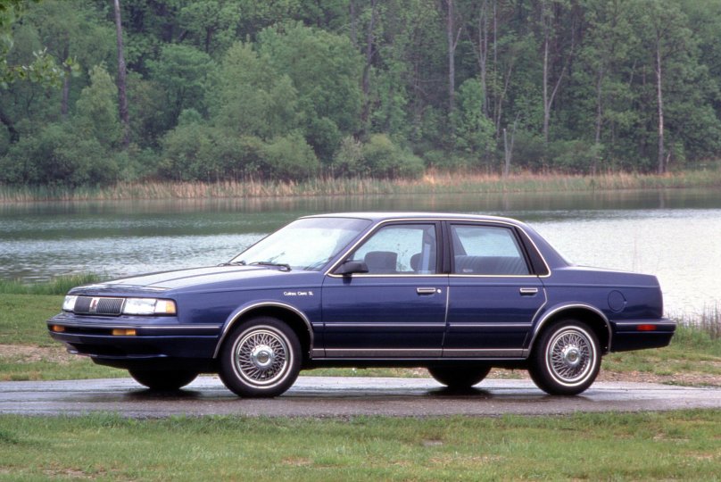 Олдсмобиль Катлас Сиерра