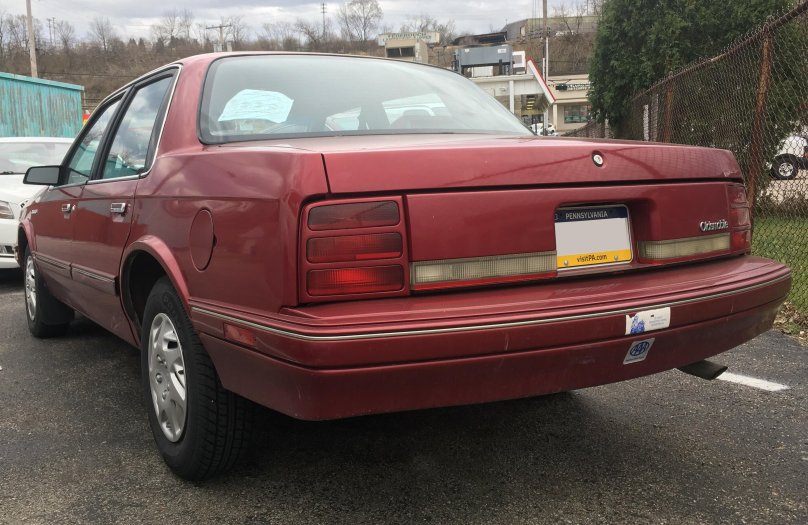 Олдсмобиль 1995 год