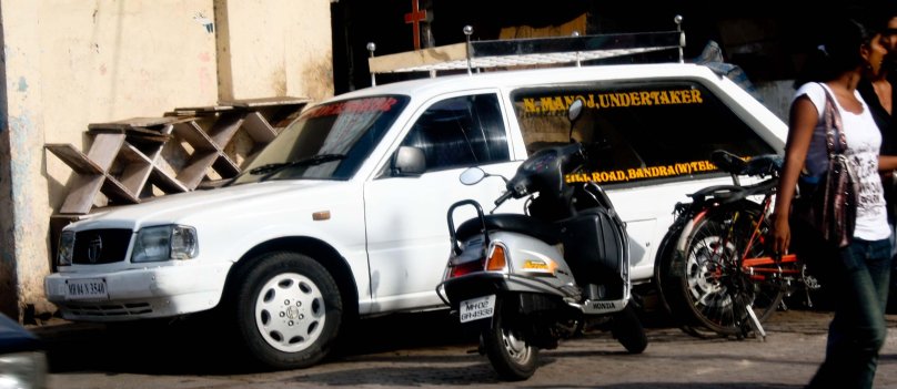 Тата Эстейт