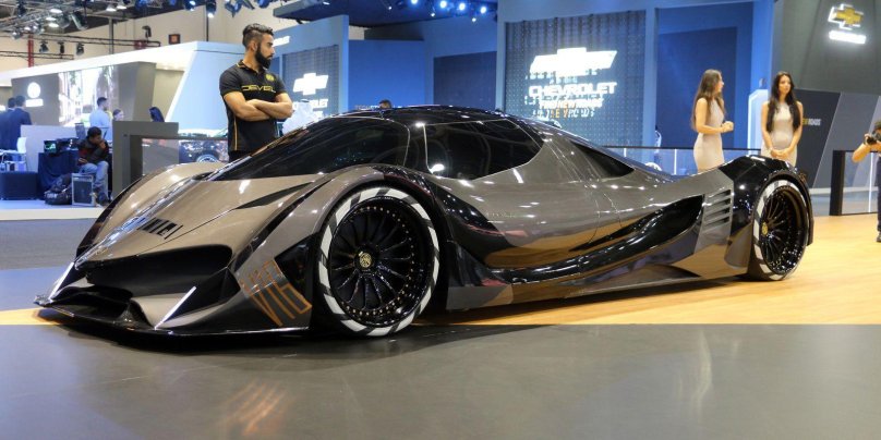 Машина гиперкар Devel Sixteen