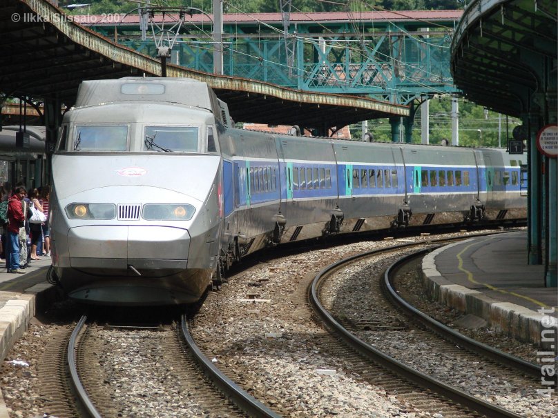 Медленный поезд