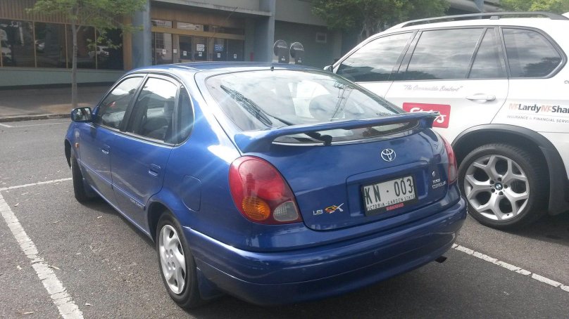 Тойота Королла 1999 хэтчбек