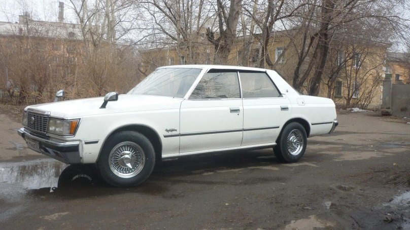 Toyota Crown 1983
