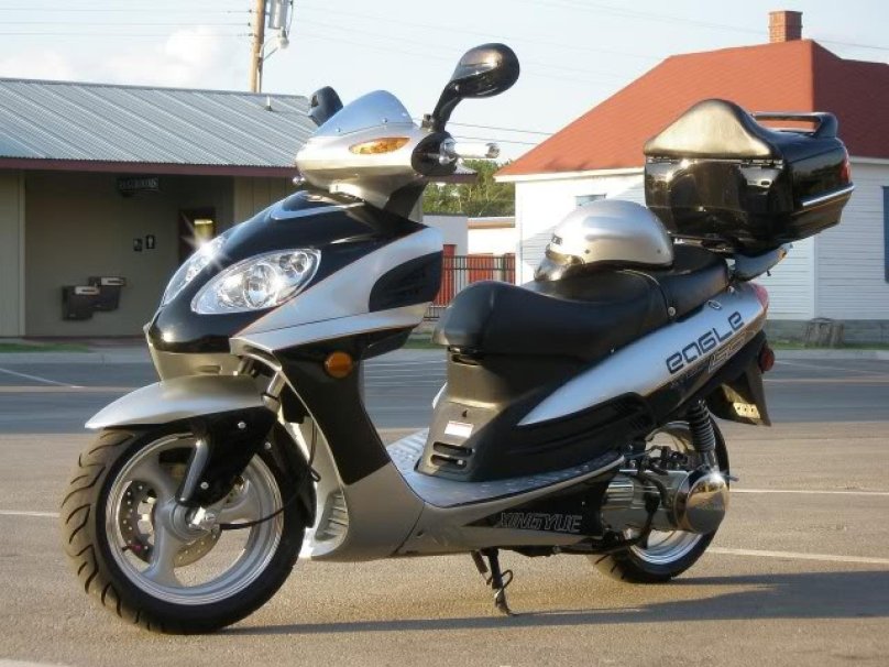 Motolife скутер 150 куб