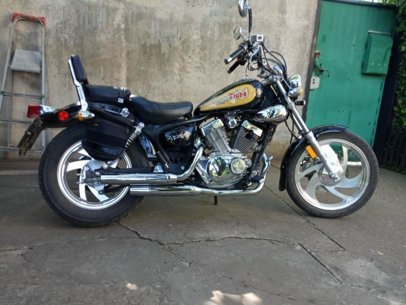 Мотоцикл qj250-h