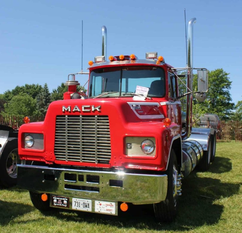 Mack vt61