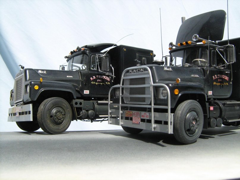 Mack r410s