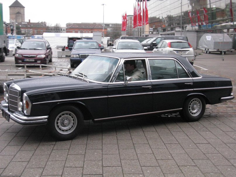 Мерседес 300 sel 6.3