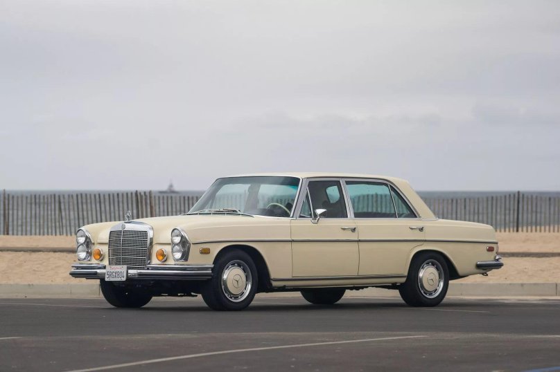 Mercedes-Benz 300 sel 6.3 w109