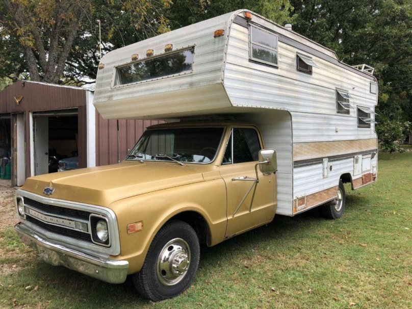 Chevrolet c30 Camper