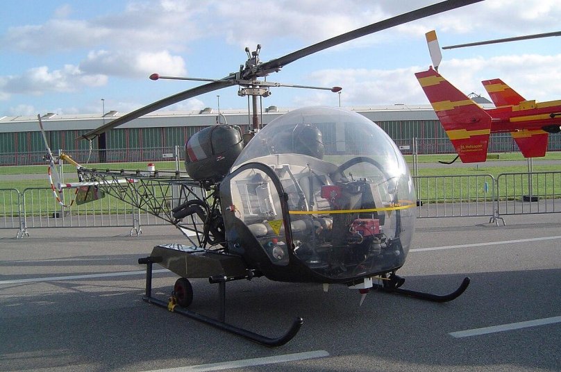 Bell 47 вертолет