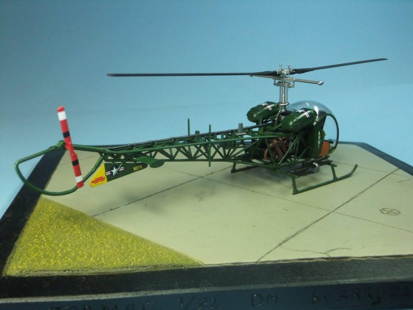 Вертолет Bell h13