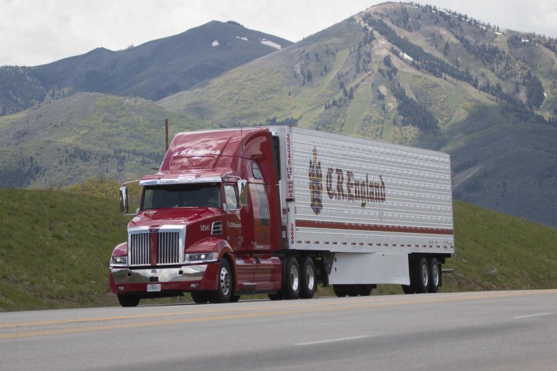 Western Star 5700 xe 2016 c. r. England