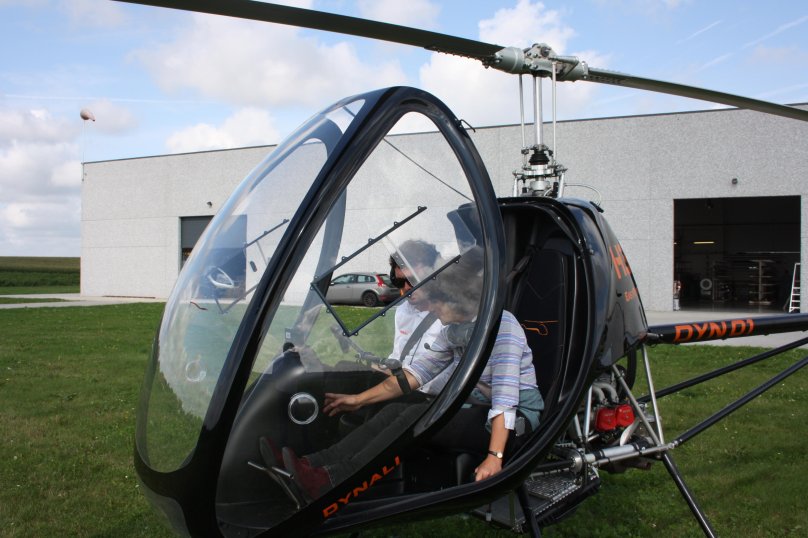 Вертолёт Dynali h2s