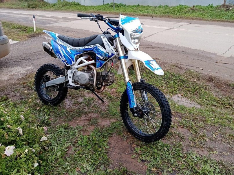 Мотолэнд Апекс 125