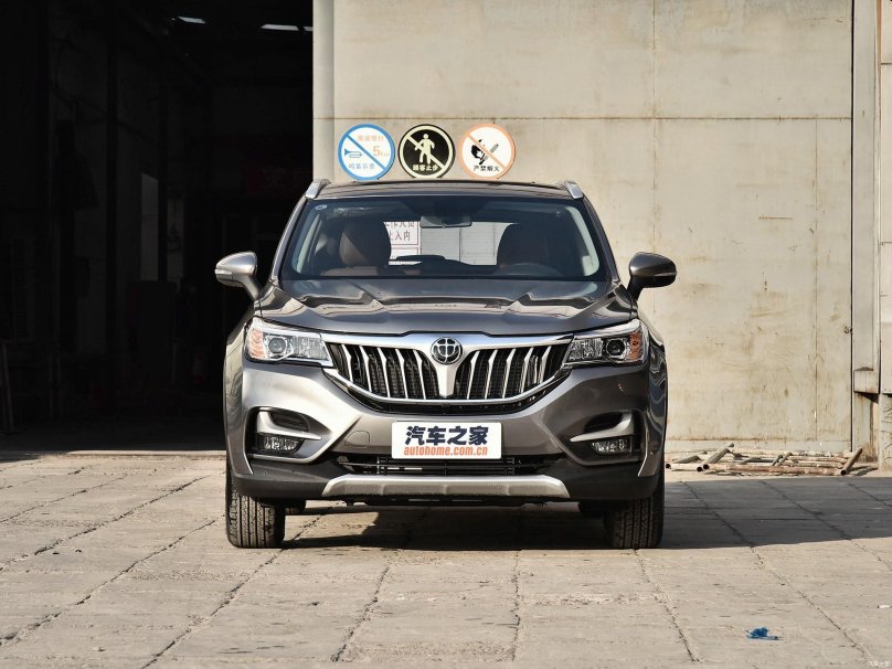 Кроссовер Brilliance v6