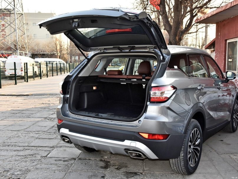 Brilliance v5 багажник