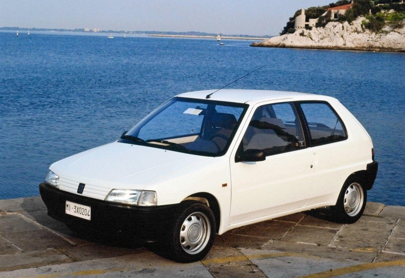 Peugeot 106 хэтчбек